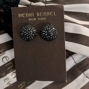 Black crystals Henri Bendel stud earrings NWT & dust bag. Smoke free. Pet free.
